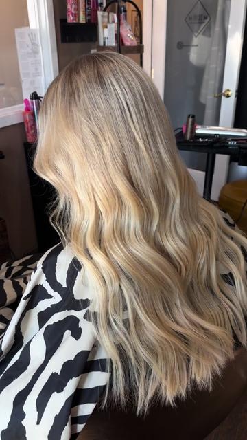 @Hayli Moore | Hairstylist