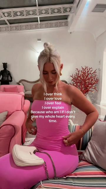 @meghanbartelss
