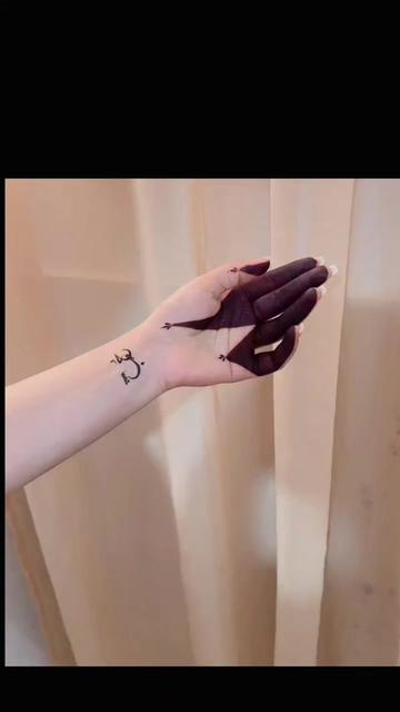 @Fyana Henna Art🇹🇳