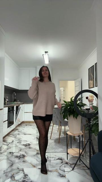 @Ella