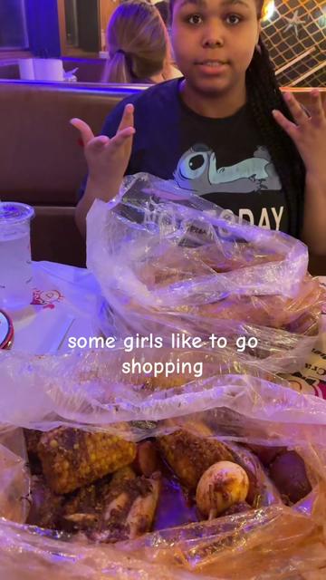 @Officialzyla