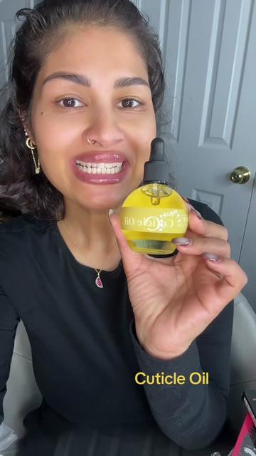 @MakeupLaveena