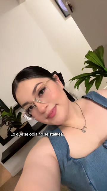 @𝓝𝓪𝓷𝓬𝔂 🎀✨