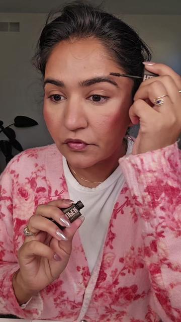 @MakeupWithJas