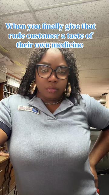 @theeglitterologist