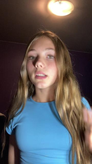 @L&eacute;na