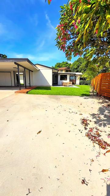@Kristen Cabang 🌴 REALTOR&reg;