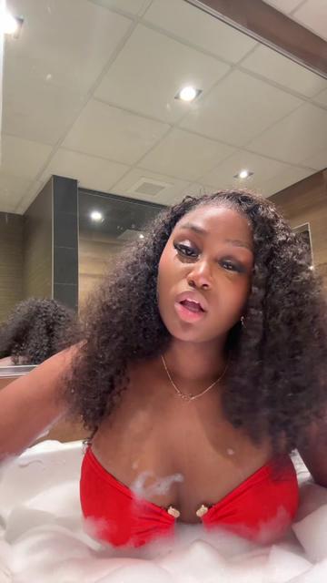 @Serena Momo🫦🥀