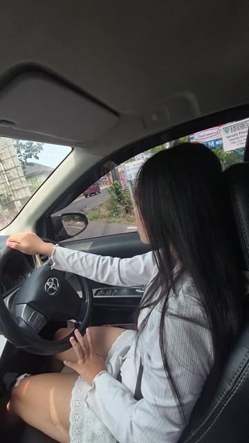 @Guru mengemudi | Helmi