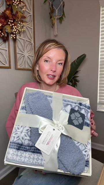 @Angela