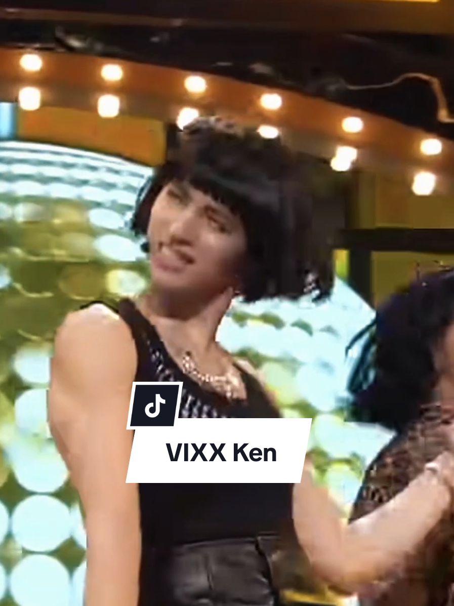 @CaroVIXX | a fan account