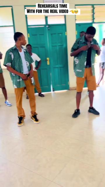 @🔱ĨNÇŘẼÐÏBŁĘ⚜️ŘÏĶÏ🕺♻️
