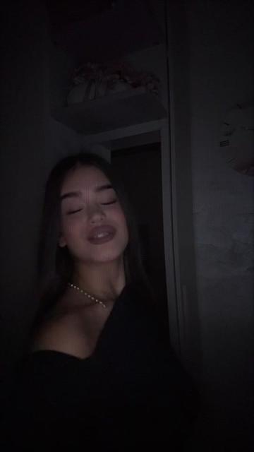 @𝐬𝐨𝐟𝐢𝐚😼