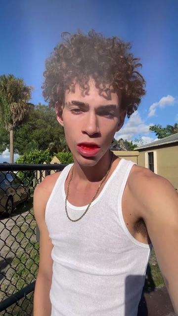 @KODAKWHITE
