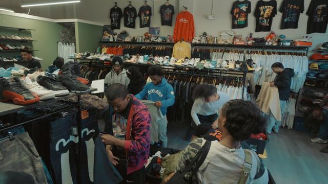 @Ageless Vintage Market