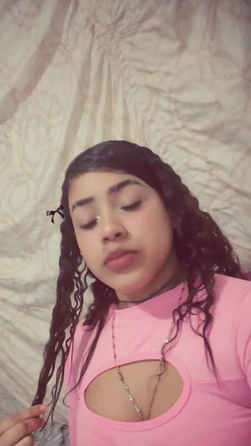 @tú nenas chiquita ☘️