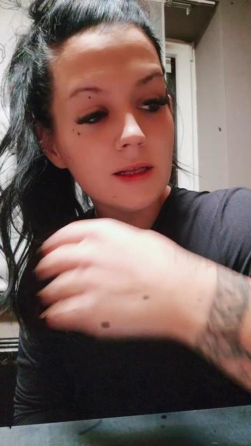 @la femme au regard 🤣🙈