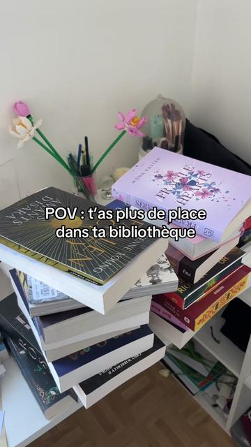 @sha&iuml;na | booktok 🌷📚