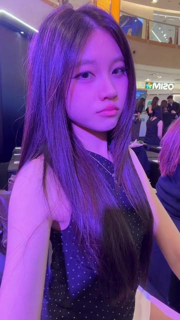 @breena 𝜗𝜚˚⋆