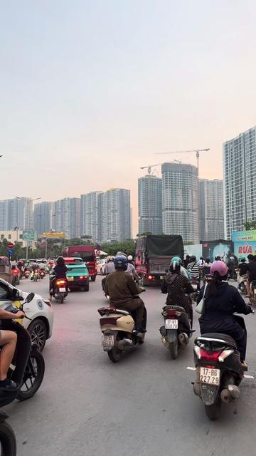 @Hằng giờ môi giới