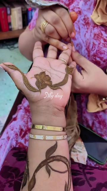@🧸Lilly hayat 👑