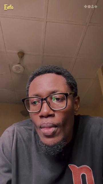 @Eefo | Singer-songwriter