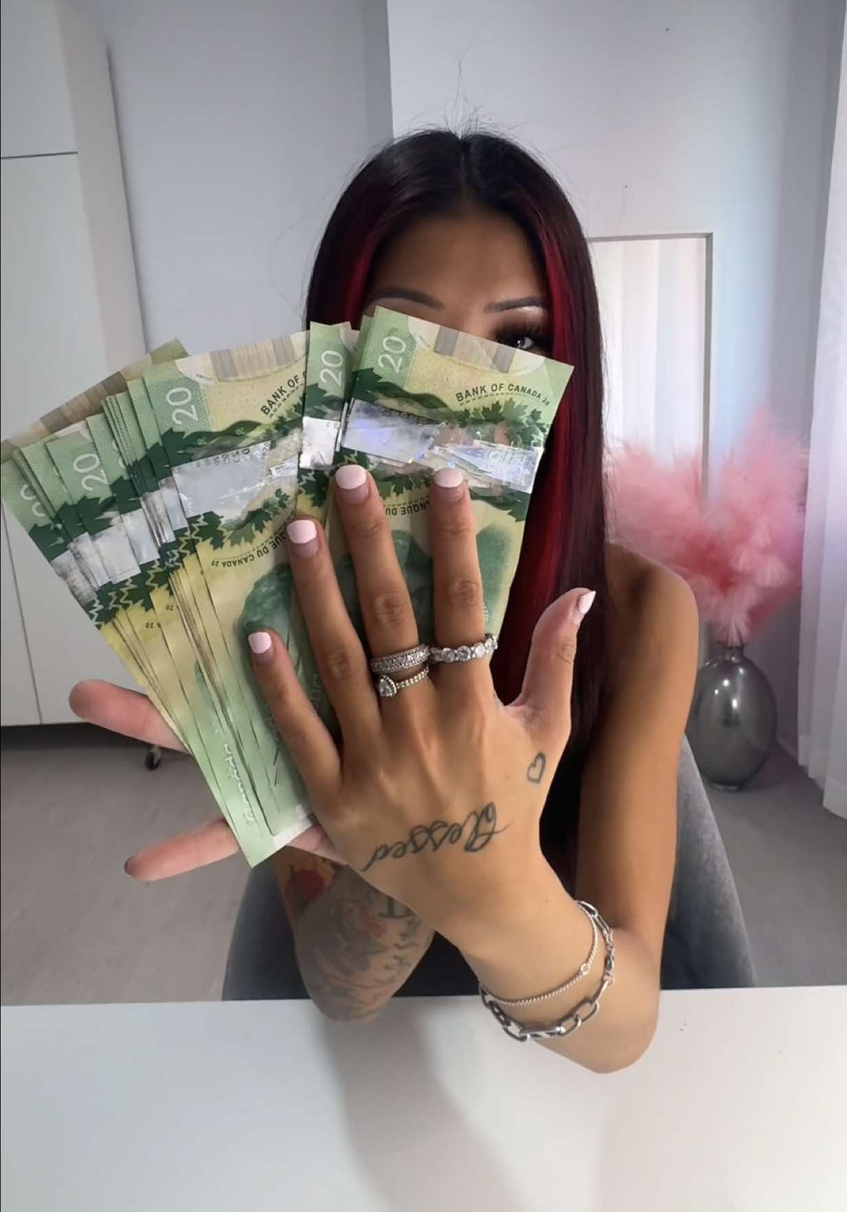 @𝒜𝓈𝒾𝒶𝓃 𝒬𝓊𝑒𝑒𝓃 🪷