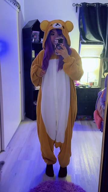 @creepyplum