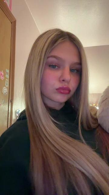 @emily💋ྀིྀི