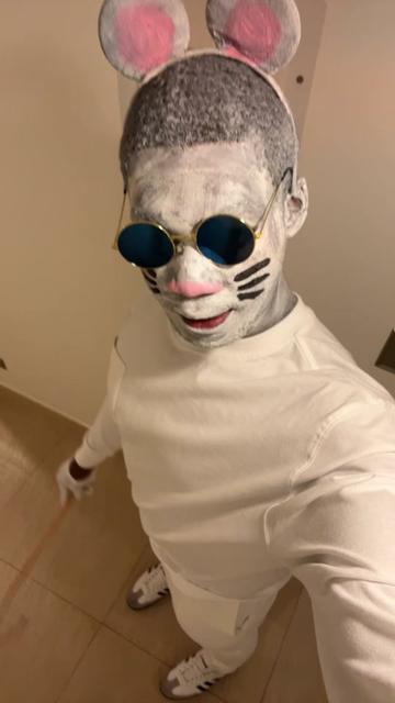@T