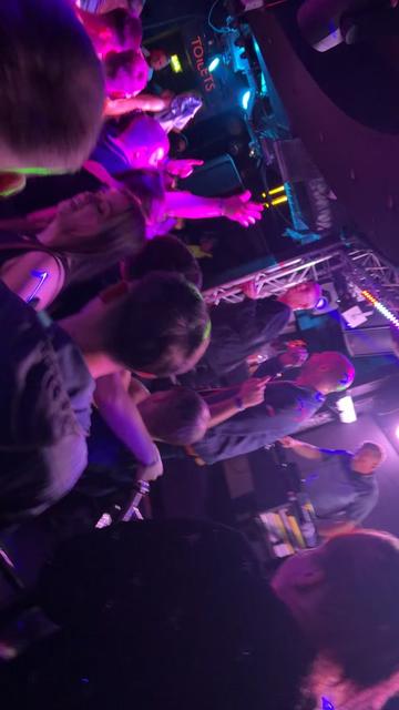 @โท* ๐ ๐ซ๐ถ๐๐๐ถ ๐ *โท