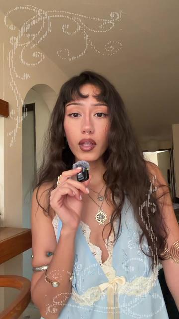 @Elisa Salinas