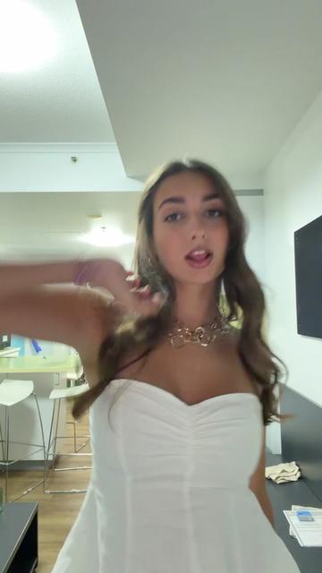 @Carlotaa