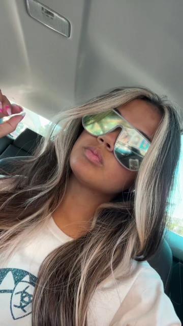 @myyy 9ina