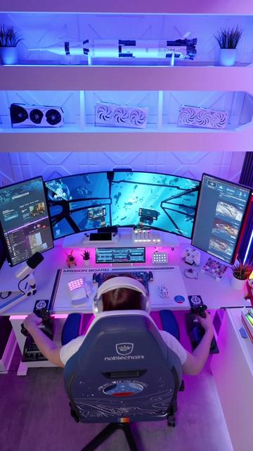 @TechTesseract