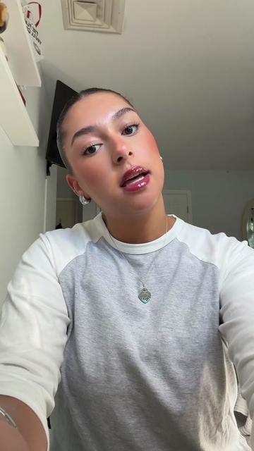 @Chlo Love 🪩💄✨