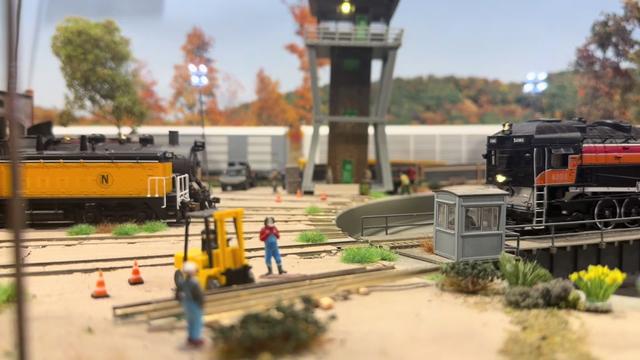 @BigBoysTrainToys