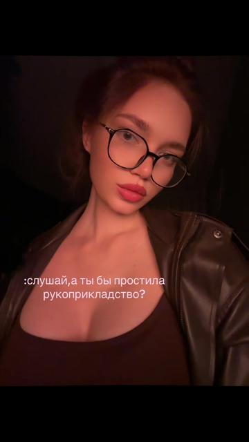 @𝒜.
