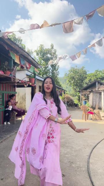@Binita_Rani👑💫