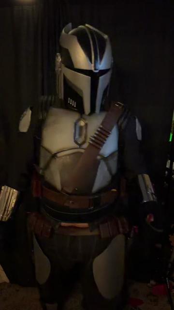 @Glueguncosplay94