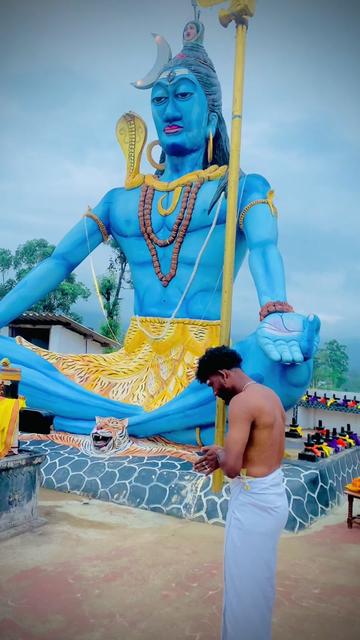 @Rowdy Black Lakshan