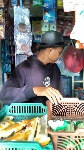 @Qy Domblang
