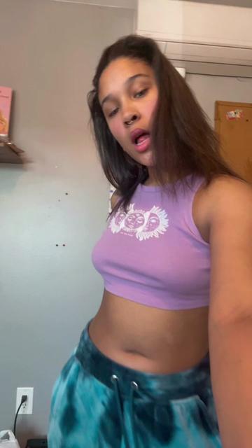 @WozieBaaby 🍒🧸