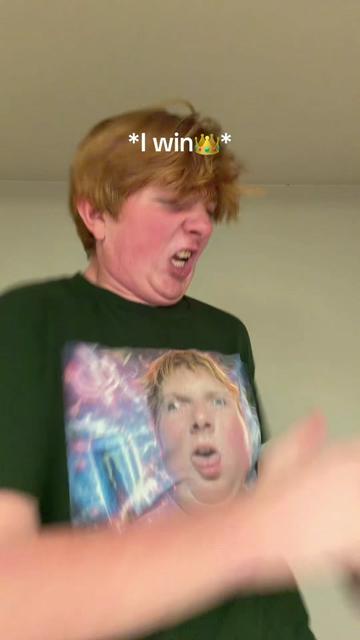 @FreakyAhCousin