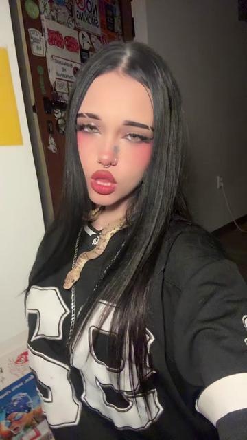 @Sonya🪻