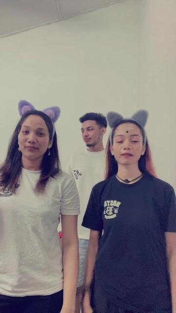@“ E | S 🩶🏹.