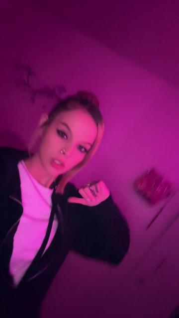 @𝒮𝒶𝓋𝒶𝓃𝒶𝒽 💘