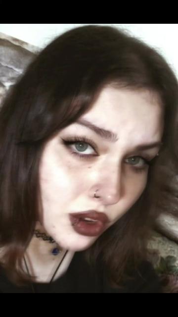 @•✞S̵̒͝Ꮧ𝔅Ɽℑ✞•🧟♀️🏹♑
