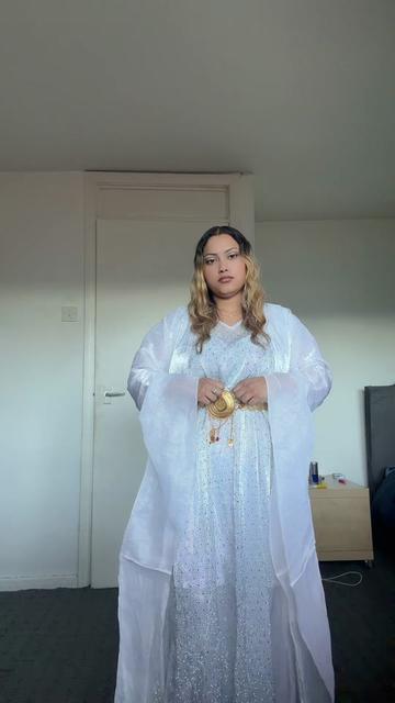 @Niki_03