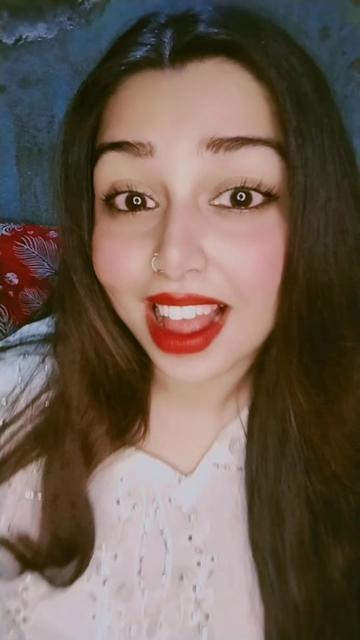 @Neha Live